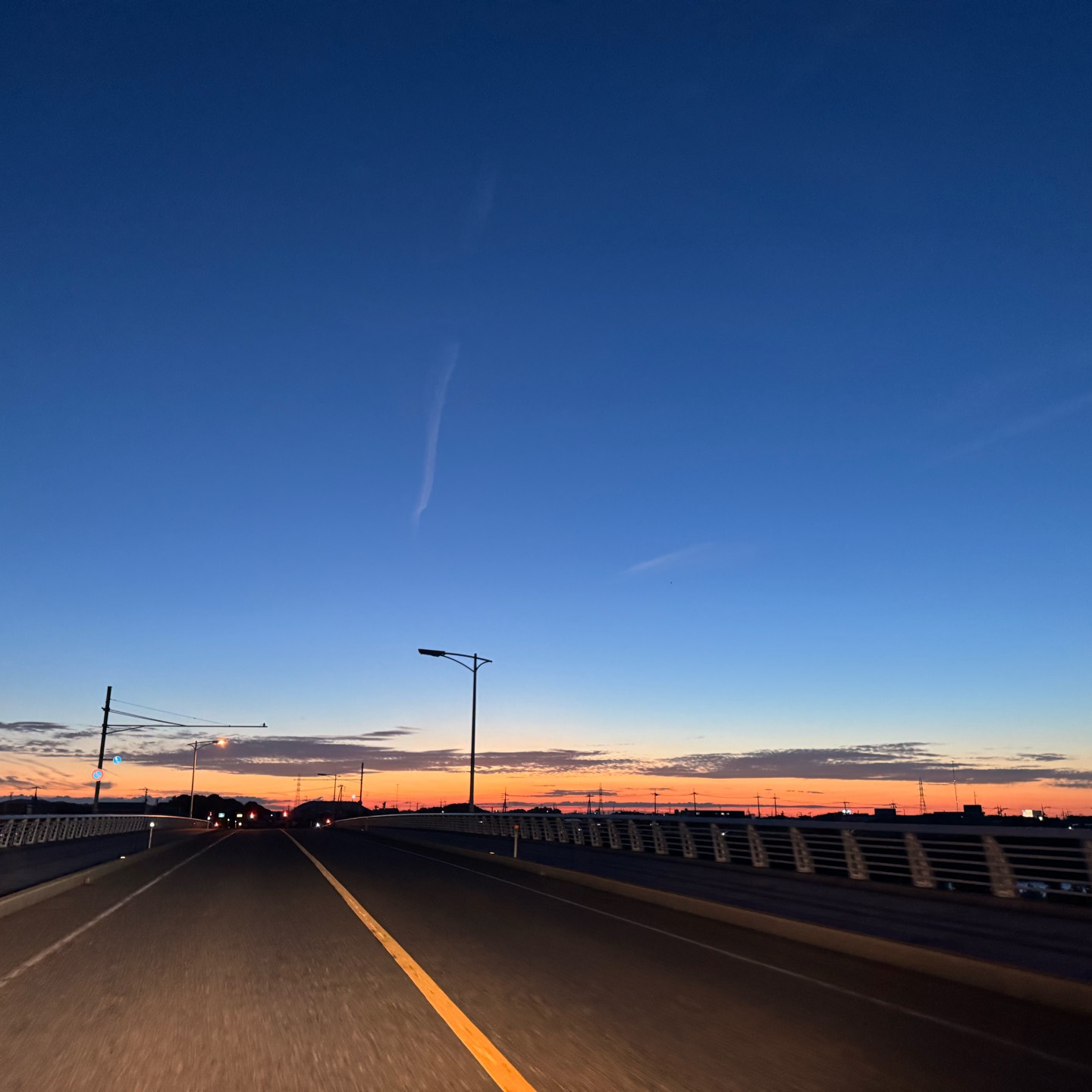 マイク前 / さとう。