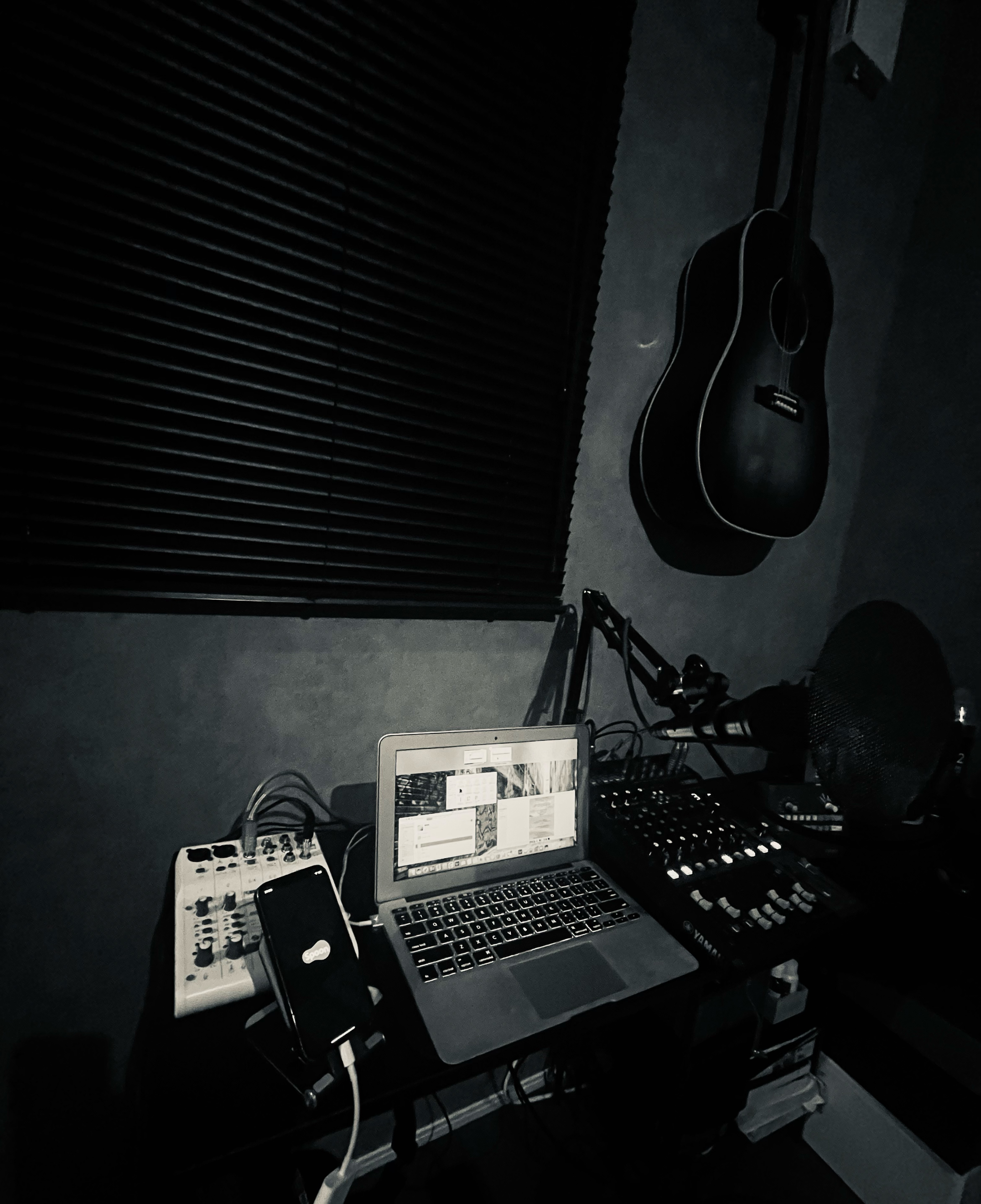 [入室非表示枠]