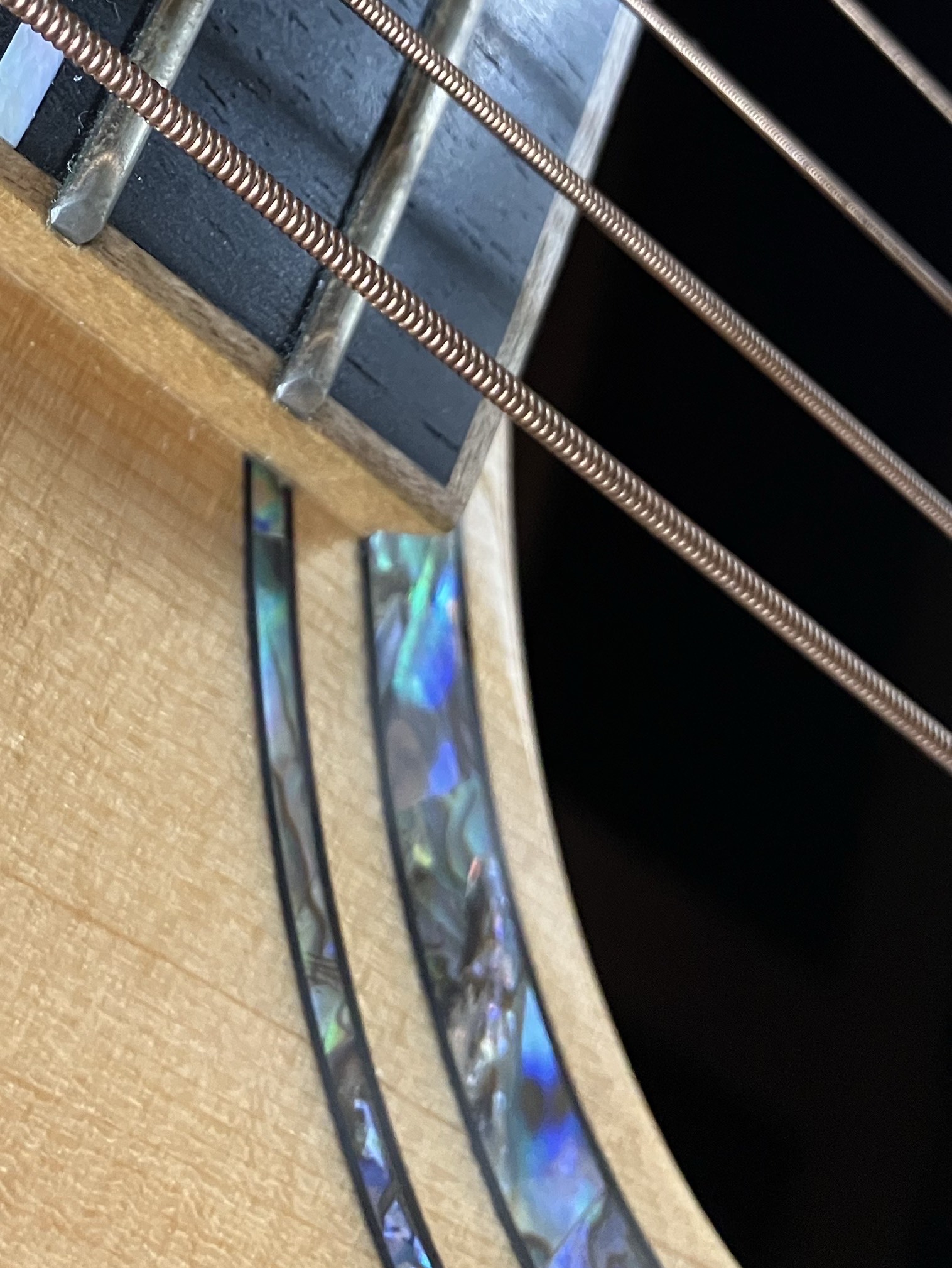 ギターを触ります