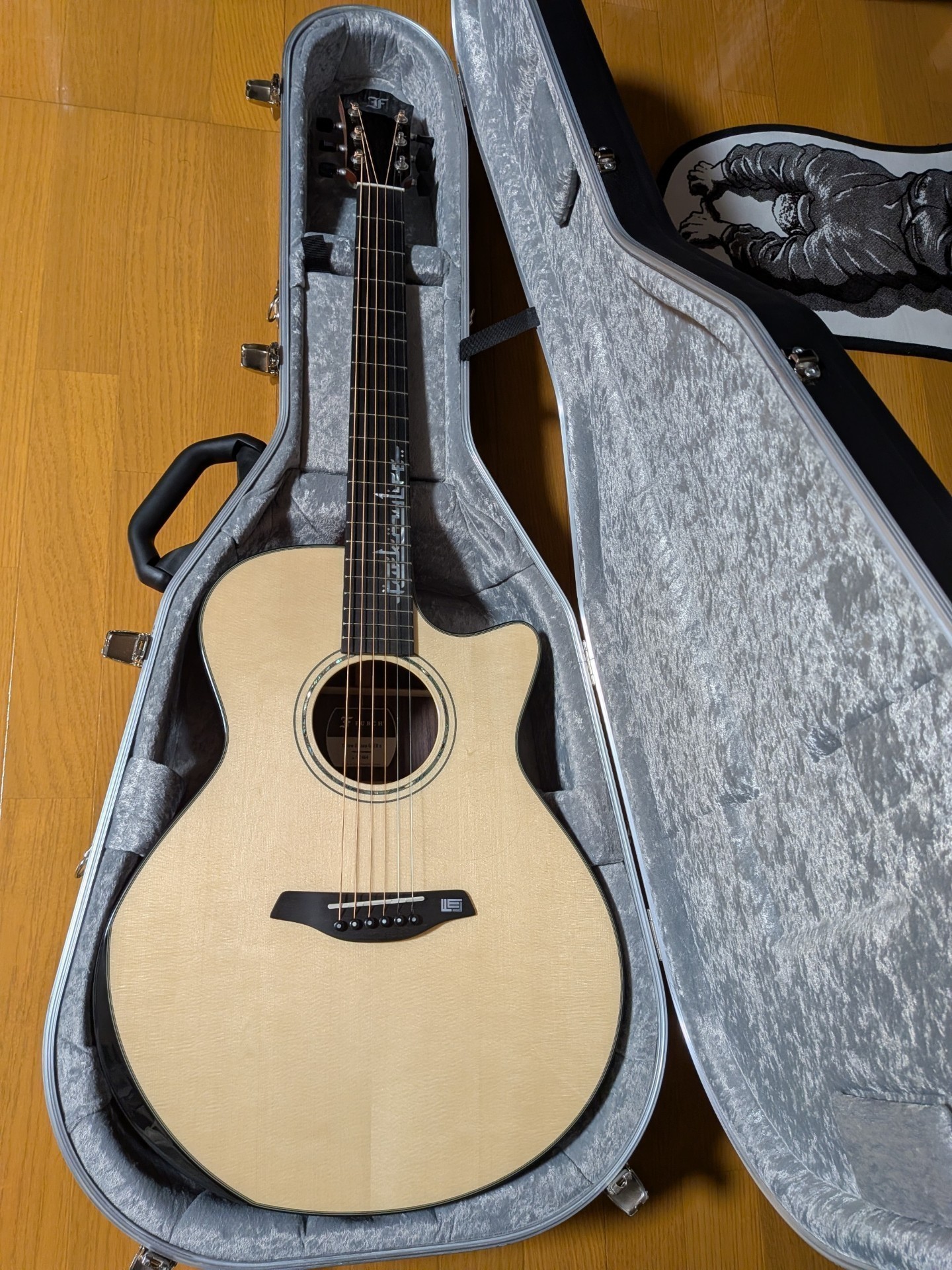 潜りOK！寝る前の少しだけギター練習