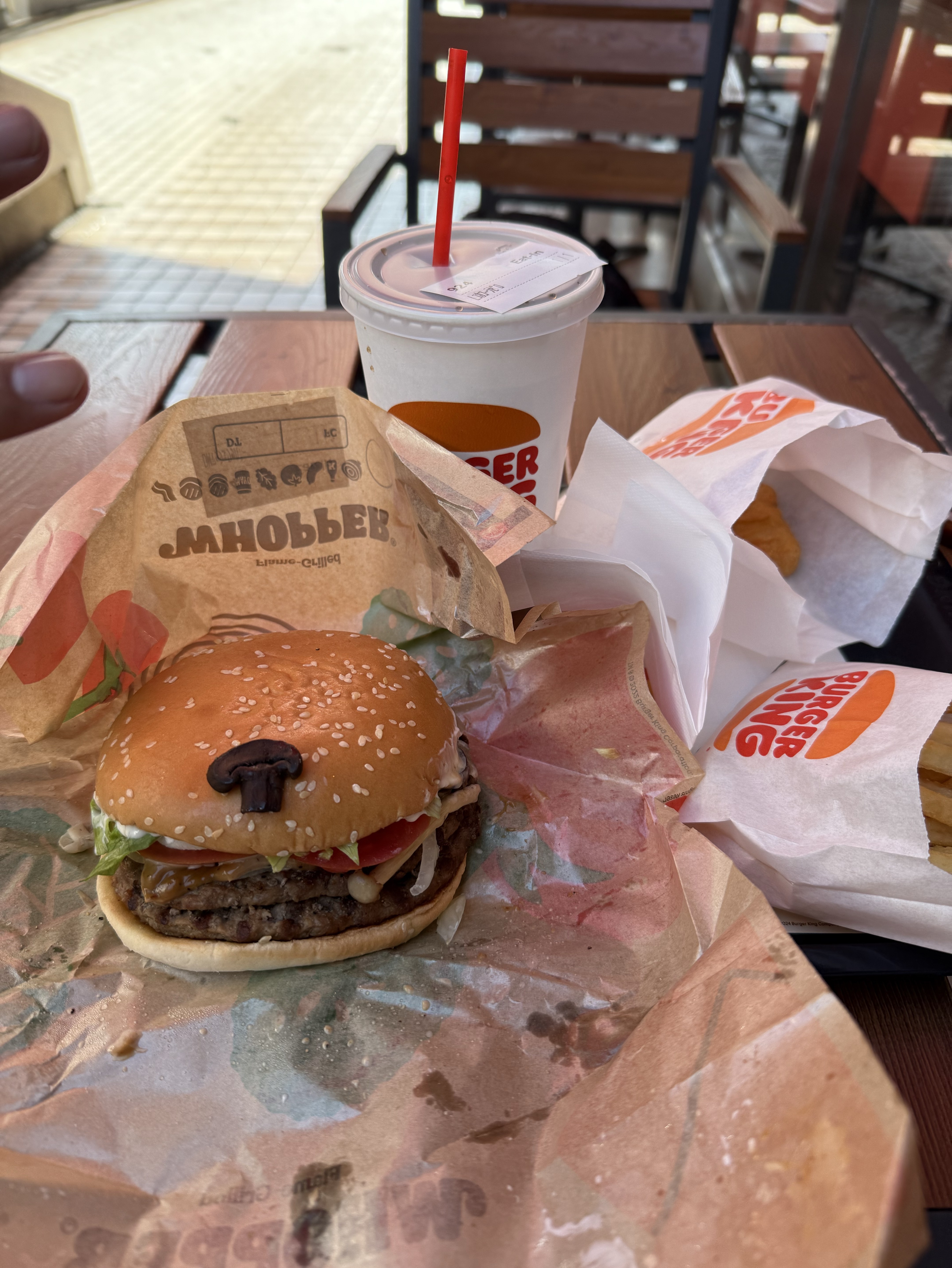 昼飯GO٩( 'ω' )و