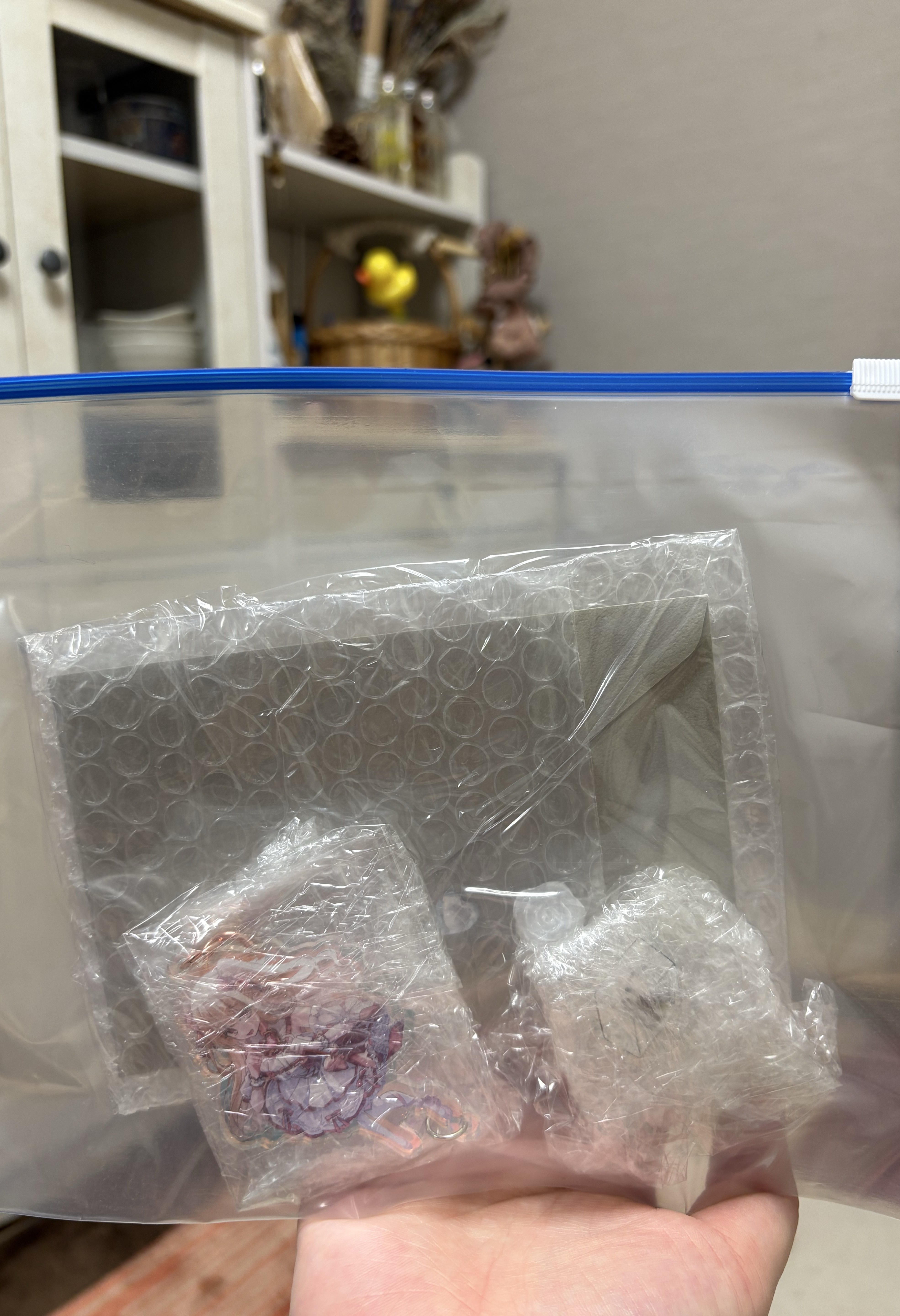 おくれましたっっっ((、._. )、