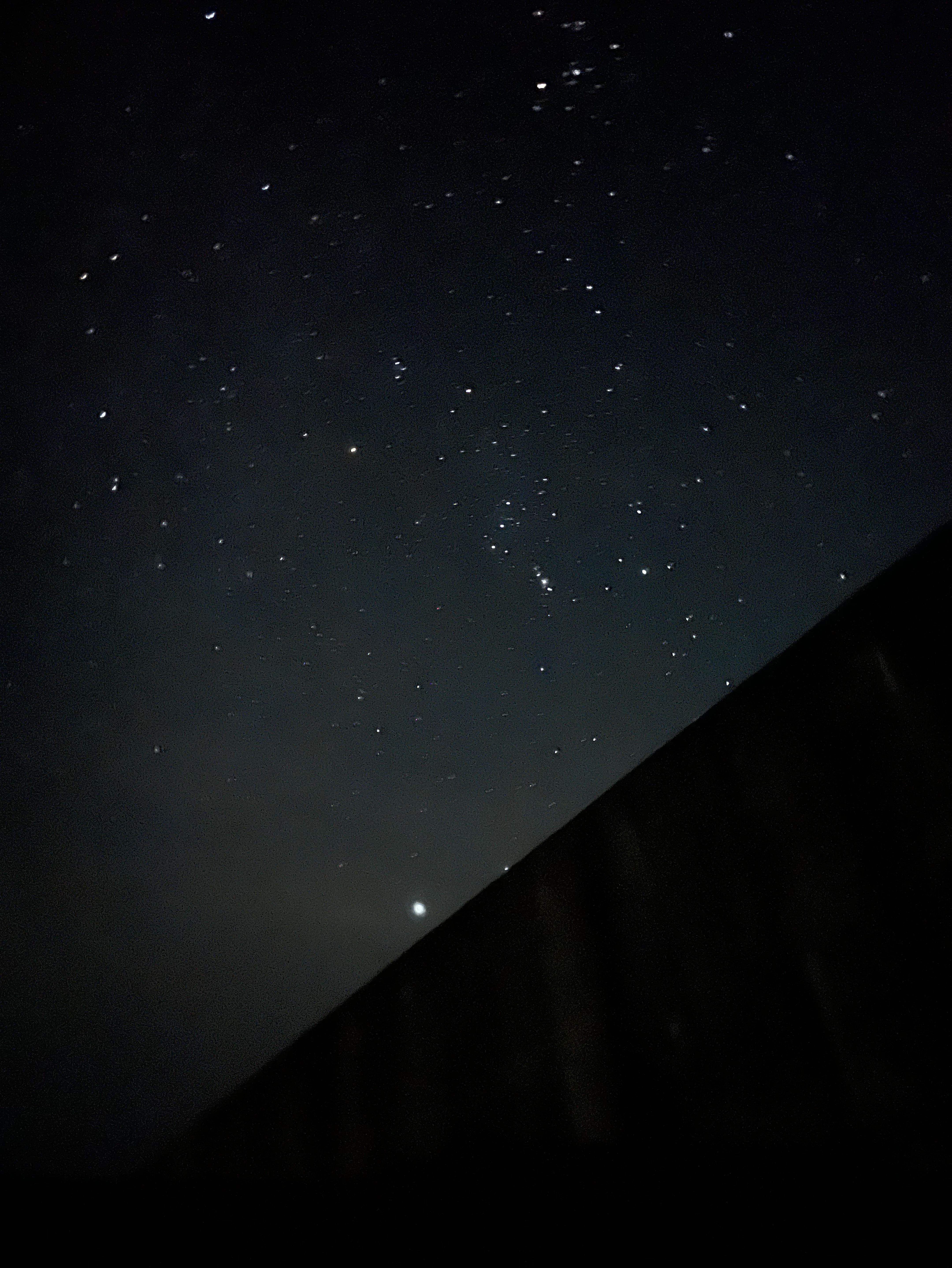 喫煙所🚬 深夜0時の生存確認