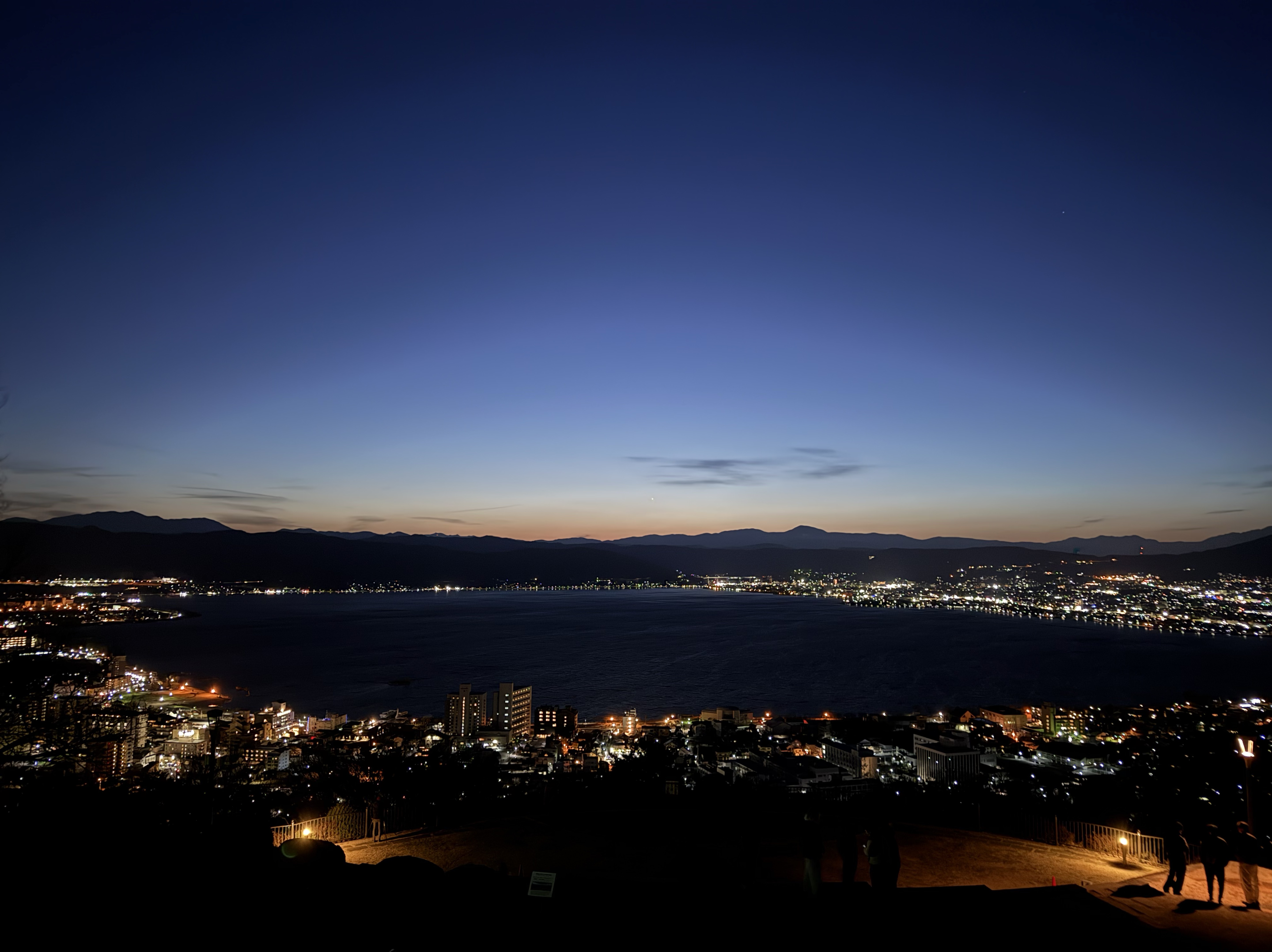 寝れない人話そね