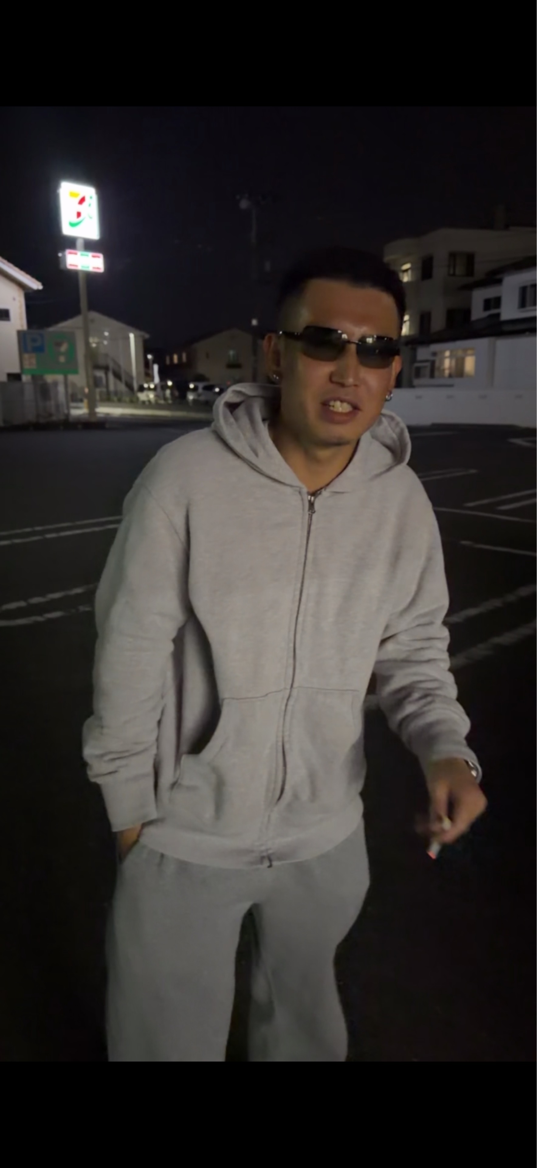 喋ったるから入ってき