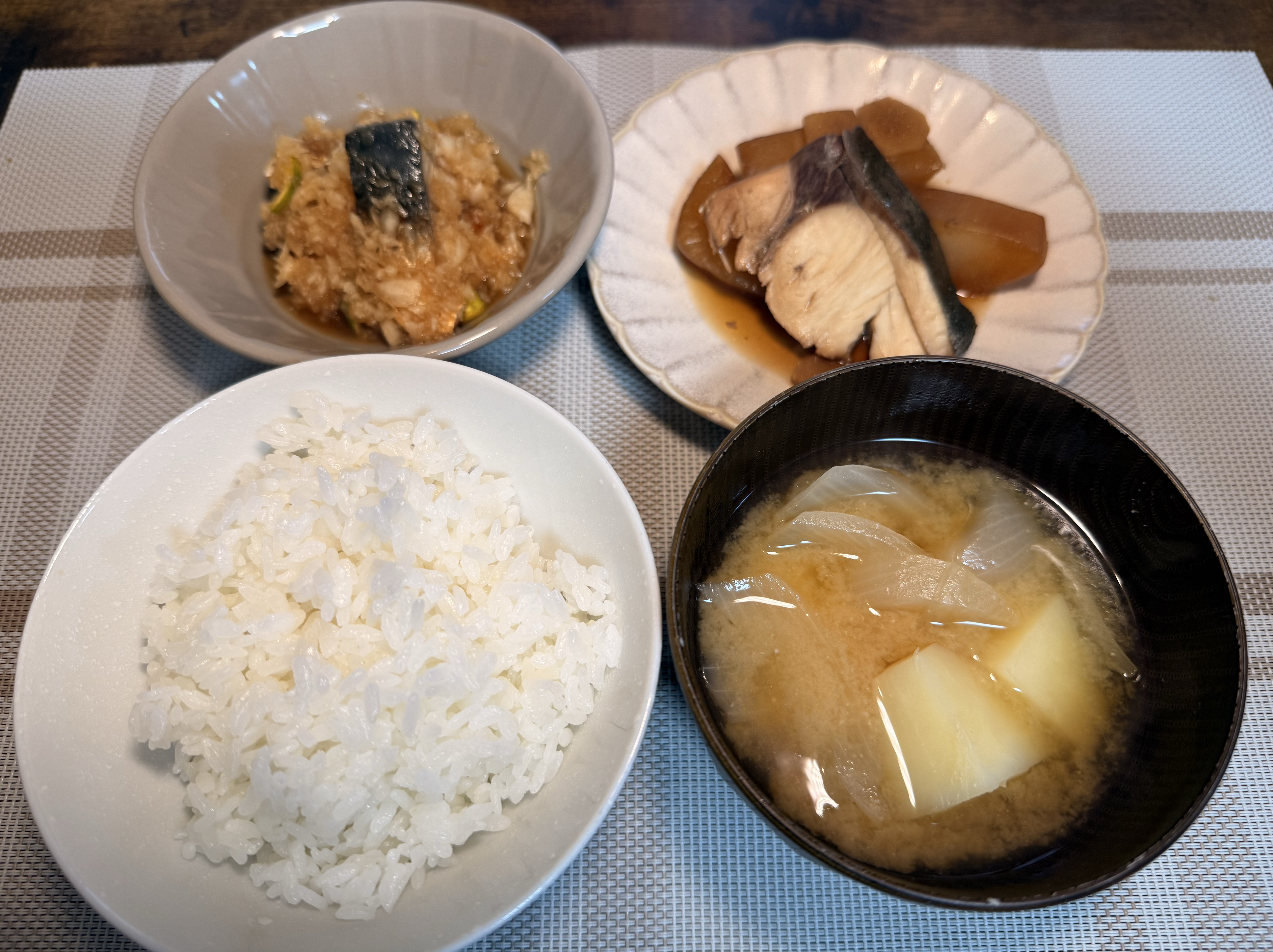 もーにんぐねぼすけ🐟