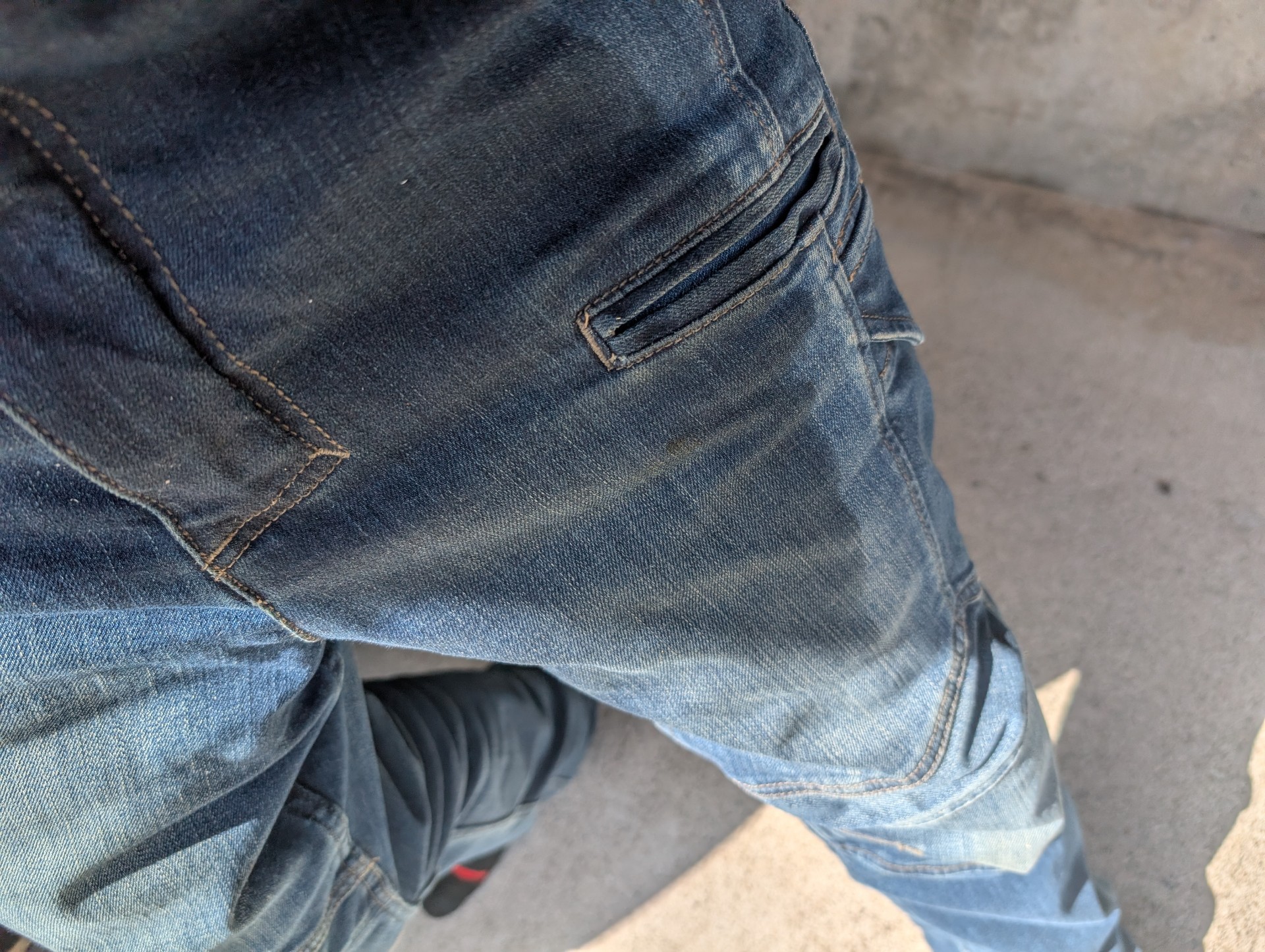 🎣お漏らししてしまった