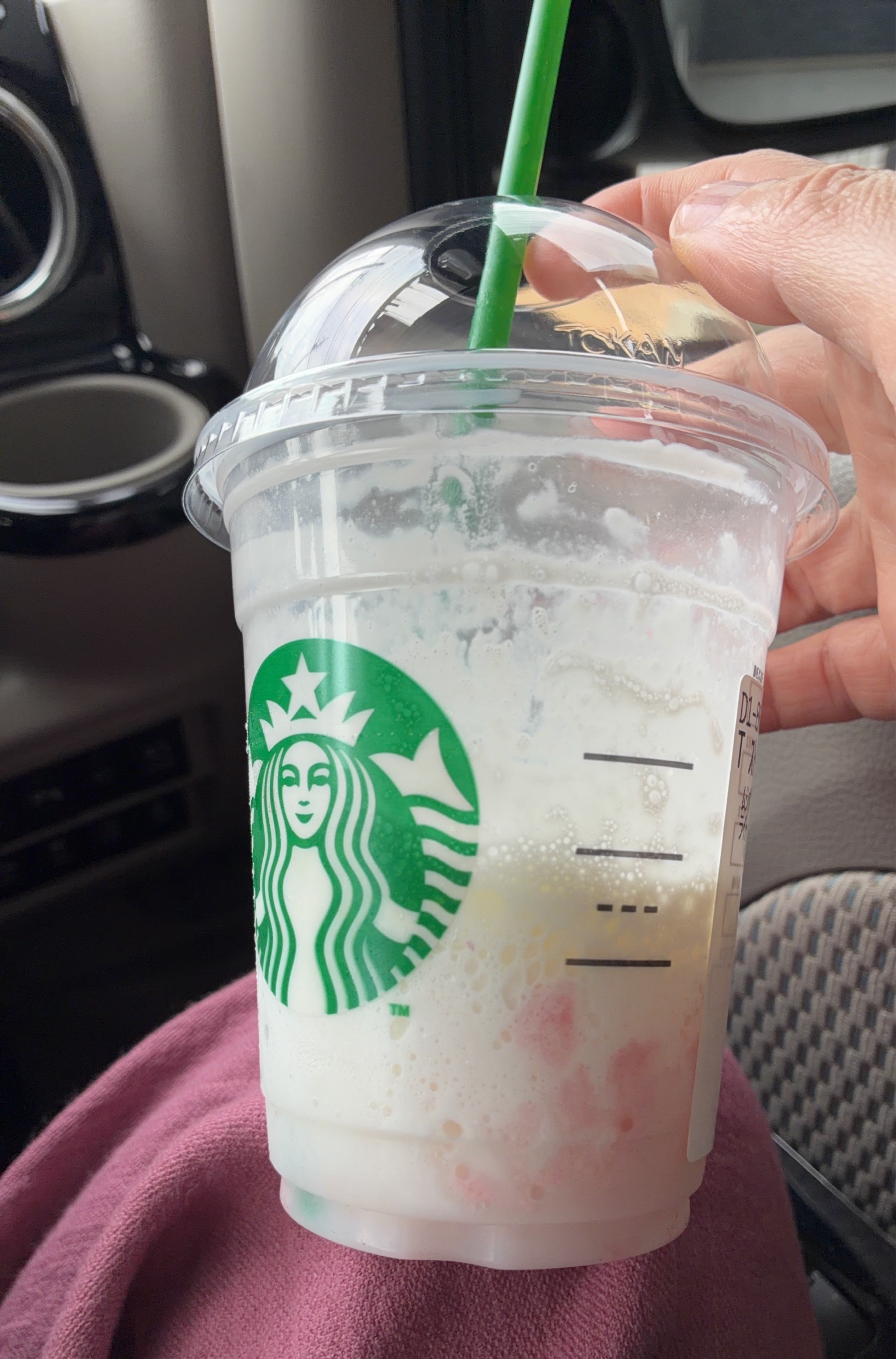 にこ︎︎𖠚໊︎︎☁︎︎*.綿貫