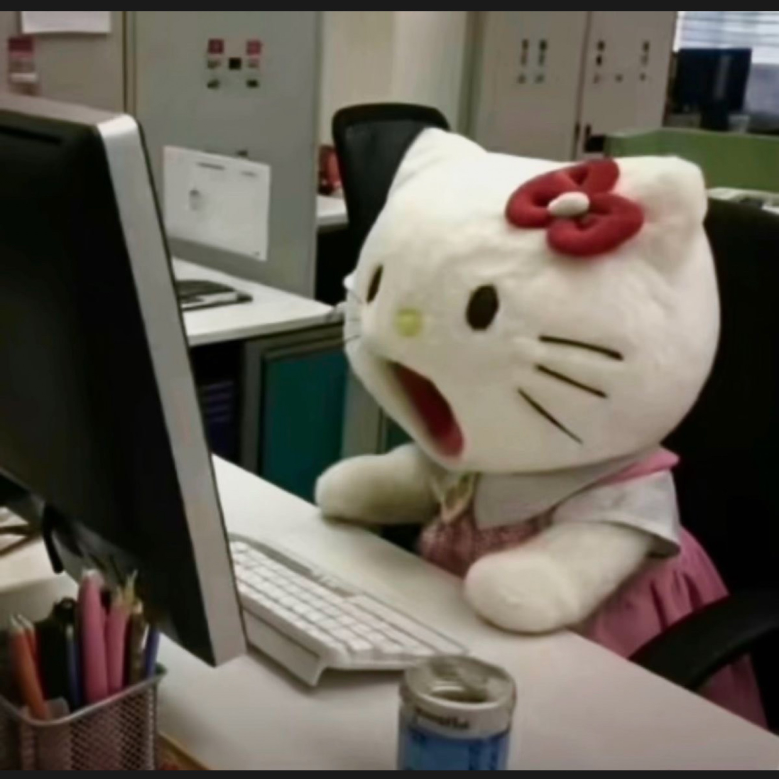 過労キティ.