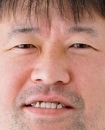 ぶった