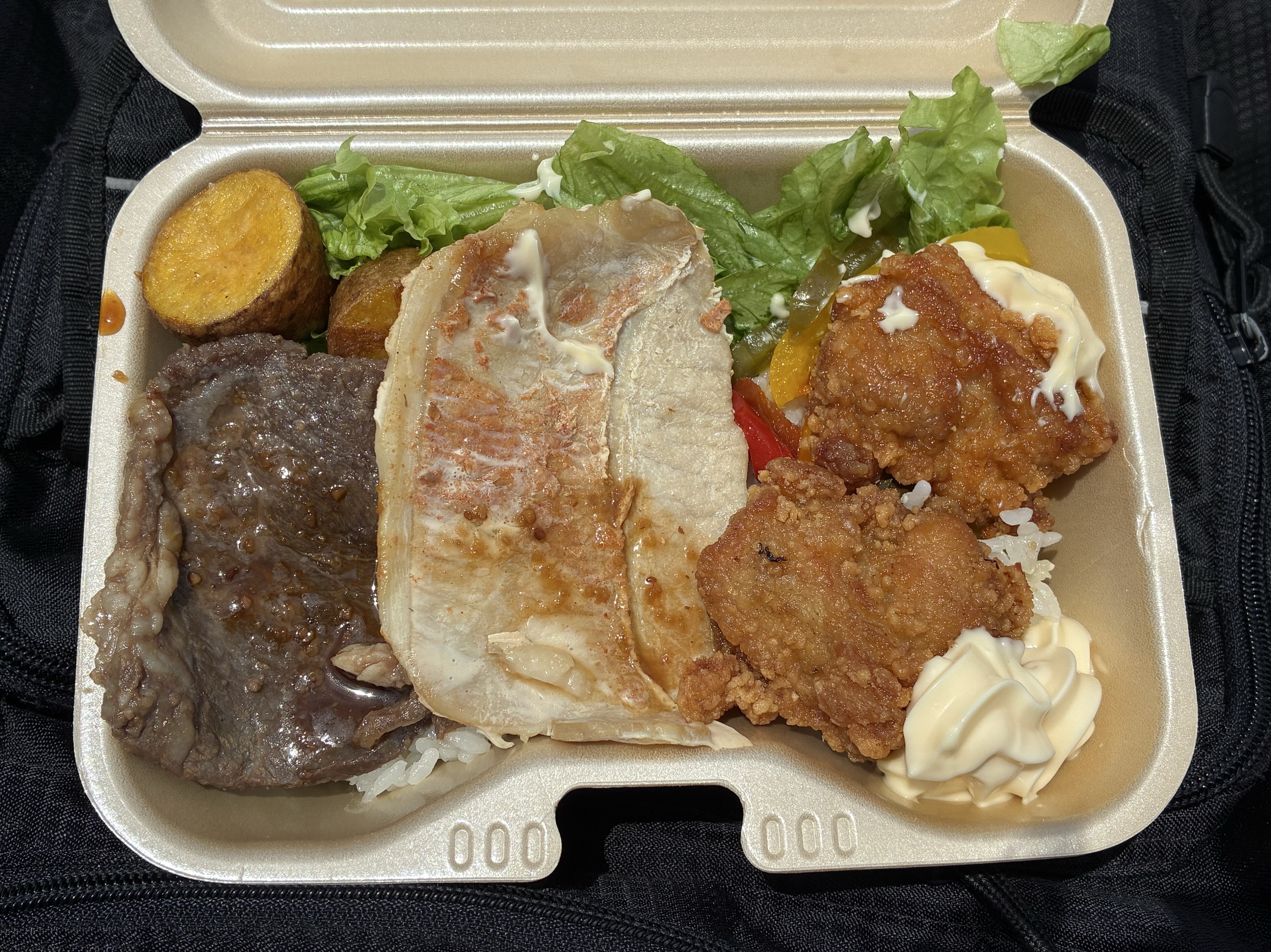 ｽﾀｼﾞｱﾑ百周年記念しゅう２。弁当肉重