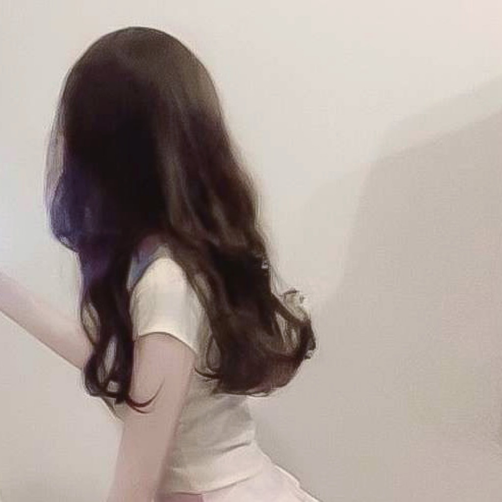 ❅
