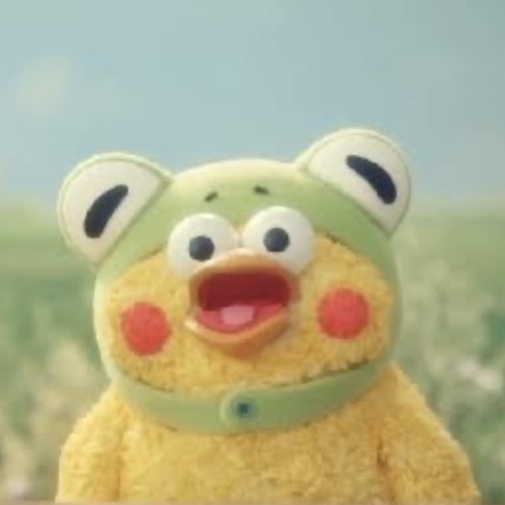 ぽ ん す け 🐸.*☭⋆