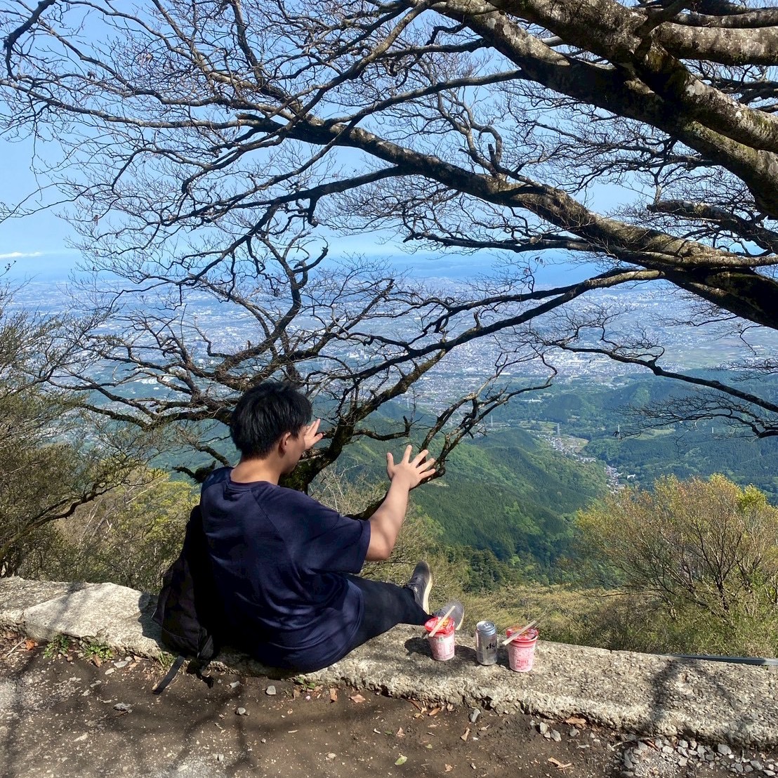 けい