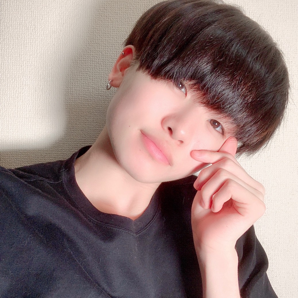 ナナミ