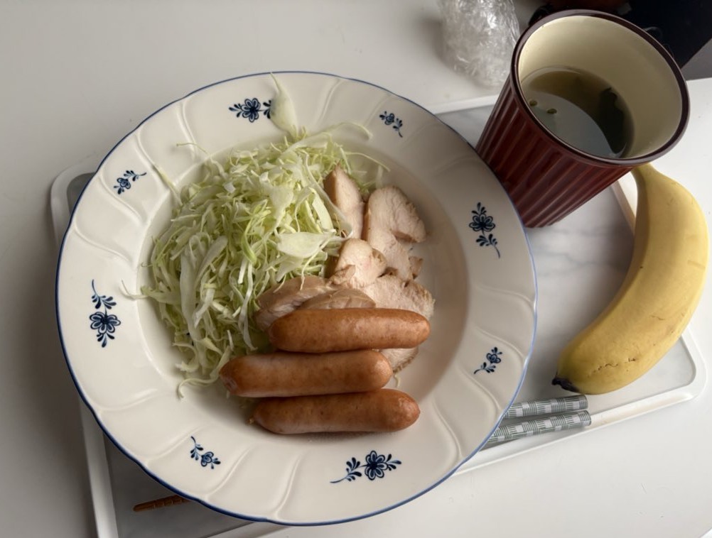 生活するカエル　　　　　　　　　　　　🦖